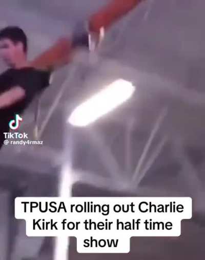 Here comes the headliner