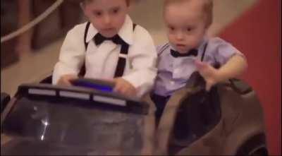 This groom surprised his bride by having her students with Down’s syndrome be the ring bearers