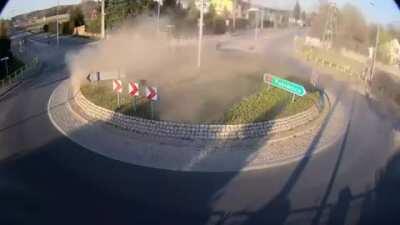 Dead Center escape be like: (credits to Aleks)