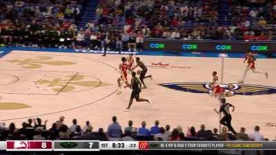 [Highlight] Herb Jones steals from Trae Young