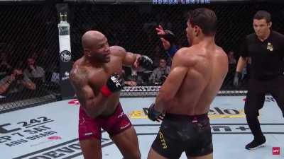 Великолепная музыка и бой в слоумо