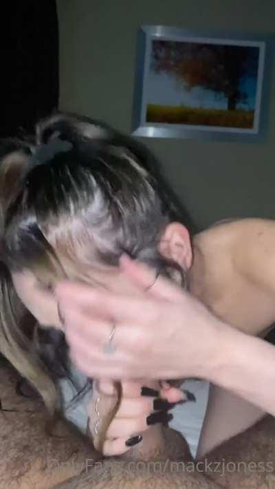 SHE'S A LIL FREAK 🥵🔥💎 30+ GB UPDATED STUFF 🔥🔥 LINK IN COMMENTS ❤️