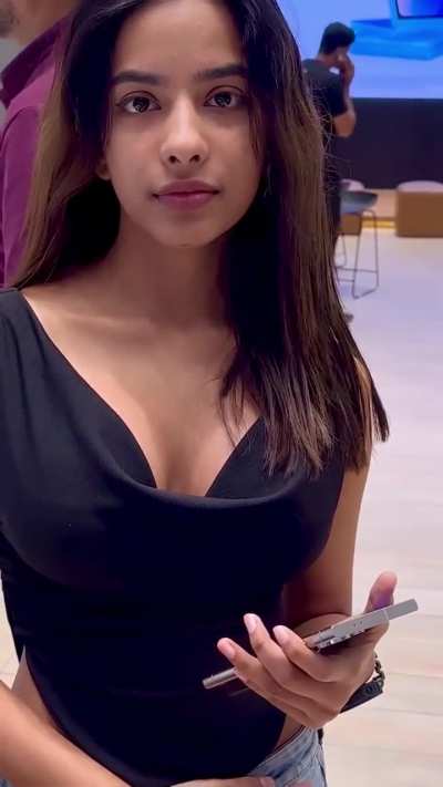 Aurora Sinclair 🤤🤤