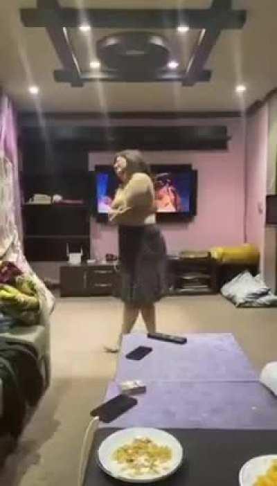 Pakistani topless mujra