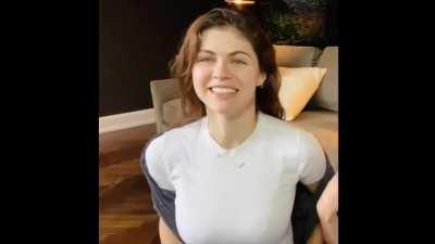 GIF Alexandra Daddario pokies and bounce in tight shirt from YouTube video