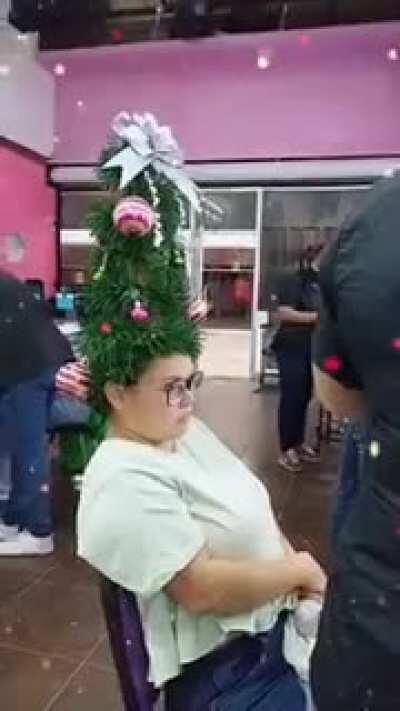 Shopping for a Xmas tree got me to this video