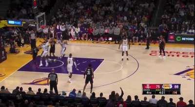 [Highlight] Kevin Porter Jr. dances on Kent Bazemore and dishes off to KJ Martin for the alley-oop jam