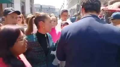 Man gropes and tries to kiss Mexican President Sheinbaum