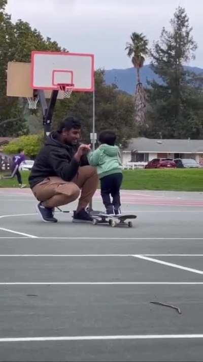 His little wave at the end !