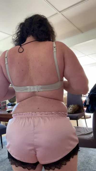 Cum on me so i can collect it and give it to the incubus