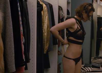 Kristen Stewart (Personal Shopper - 2016)