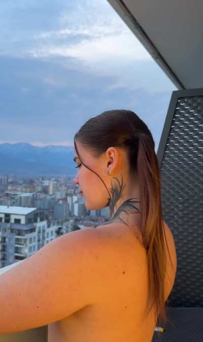 I like to smoke and show my boobs