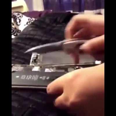 Tldr: Don't Slice Into Batteries.........