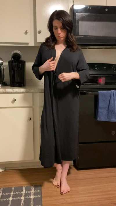 Do y&rsquo;all like what&rsquo;s under the robe? ☺️