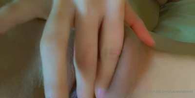 Savannah Sixx All Nude Spreading Pussy & Ass