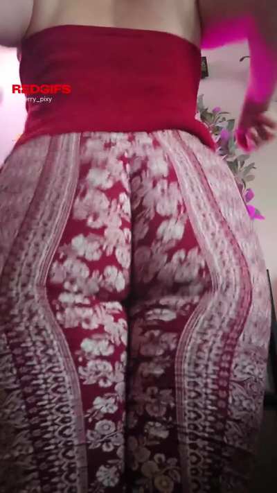 I love these new flare pants