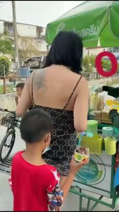 Ayo what the kid doin? 🤨