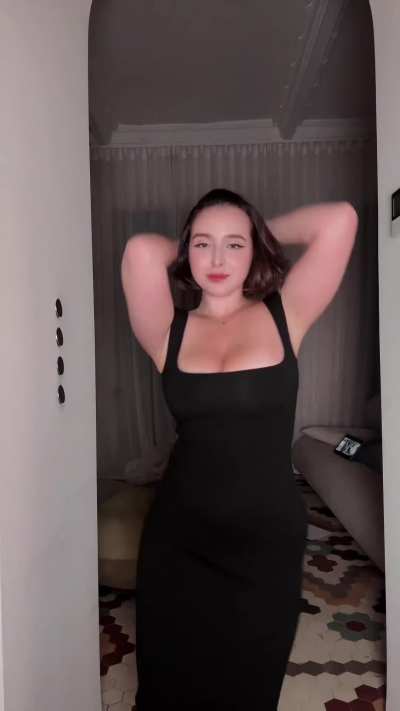 I think I look so attractive in this dress