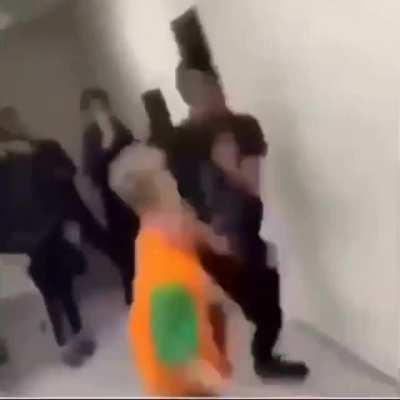 red shirt had no idea that big right was coming for him 😭