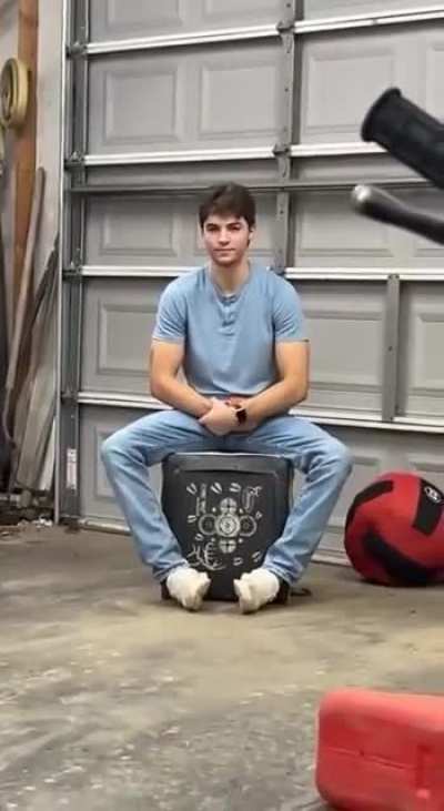 r/watchpeopledieinside 😩😩