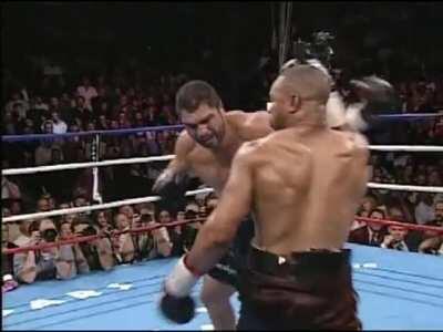 Roy Jones vs John Ruiz in super-slow motion