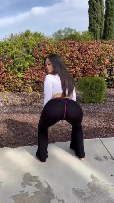 🫠🍑