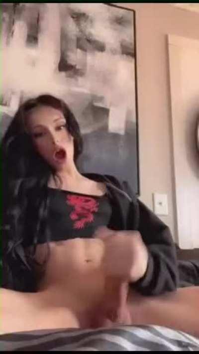 [Reddit] anyone else who likes girls with dicks?