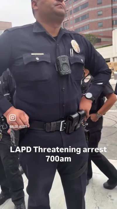 LAPD using anti homeless “camping ban” to forcefully remove anti ICE protestors in DTLA.