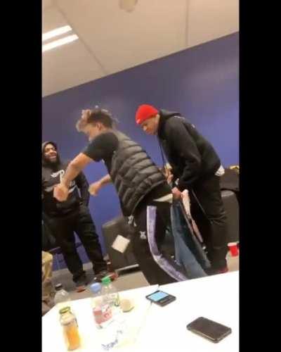 Contained finally leaked. Insane song 🔥🔥