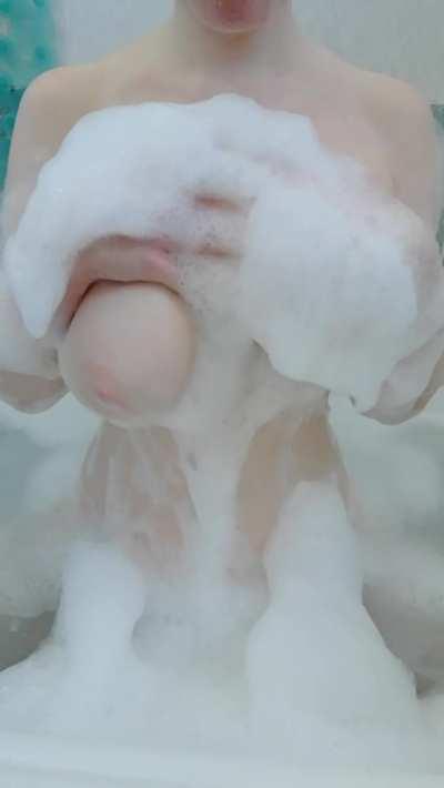 Bath time with a short redhead!