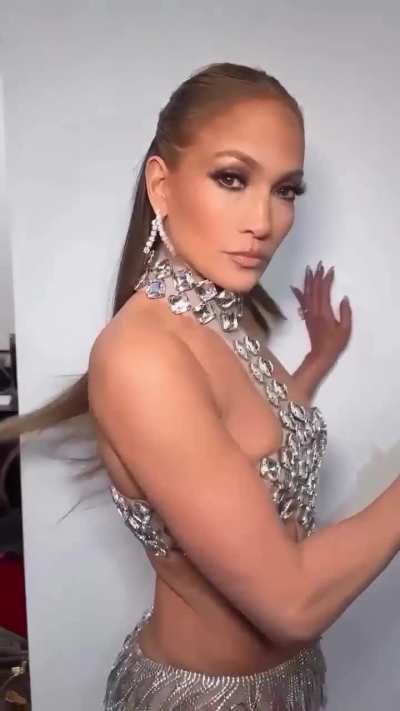 'slAy-MAs' - At the 2025 American Music Awards held at the Fontainebleau Las Vegas in Las Vegas, Nevada - IG May 2025