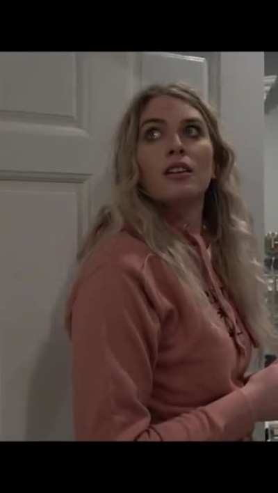 What do you think that streamer ass deserves? Chat me. 