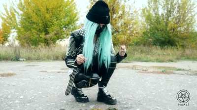 HELGA LI CRAYFISH CRUSH - Bug Crushed