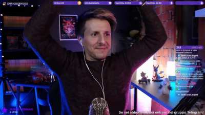 l'avevo iniziato un anno fa non è uscito un granchè ma mi dispiaceva cestinarlo così VITO VITO VITO STAB