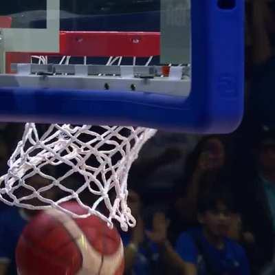 [Highlight] Jordan Clarkson scores 20 points in 4 minutes including 4 straight 3s