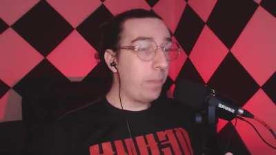 Por que produzimos tanto e recebemos pouco? Resposta: