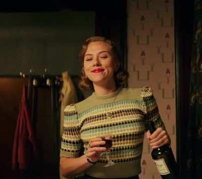 Scarlett Johansson. In MILF mode