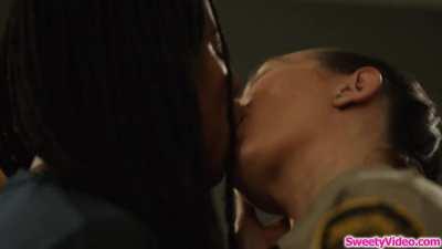 Sinn sage & kira noir