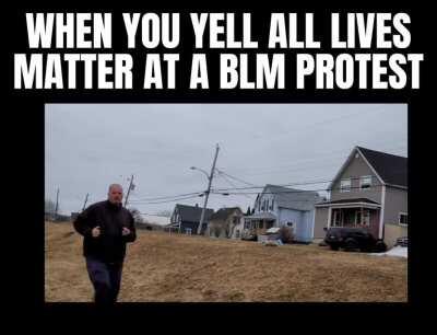 Gorillas are after me! (Feat. Frankie Macdonald)