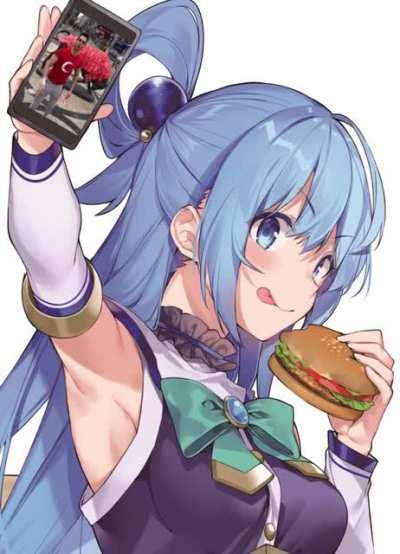 She is watching Kaan Özdil?!?!