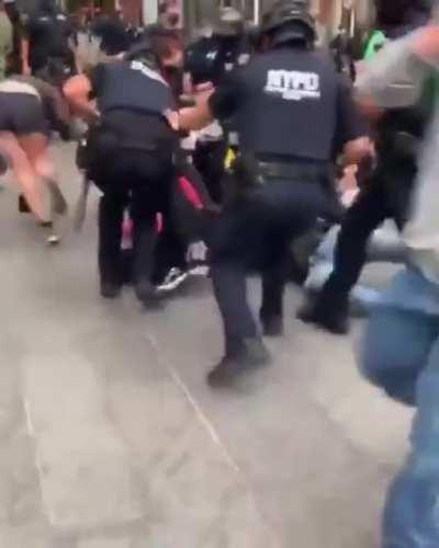 NYC Police tackles teenager and arrests him for 
