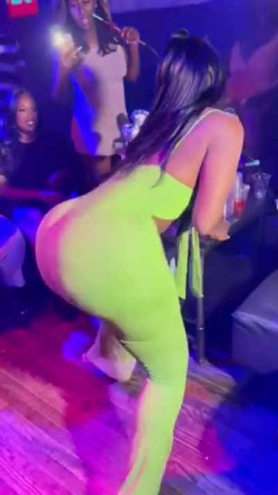 Club booty