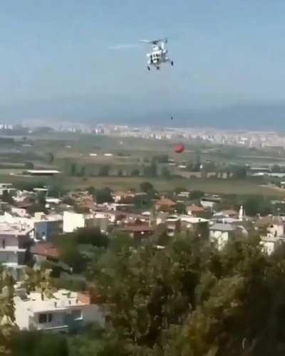 Firefighting helicopter