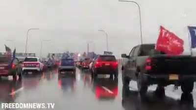 Trump caravan blocks Mario Cuomo bridge NYC.