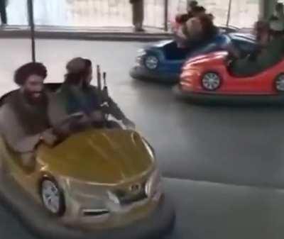 No formo parte de la Red Haqqani y sus secuaces.