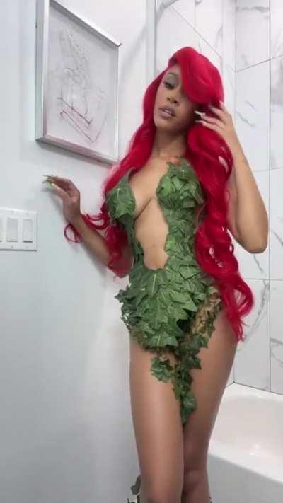 Lakeyah (Rapper) as Poison Ivy
