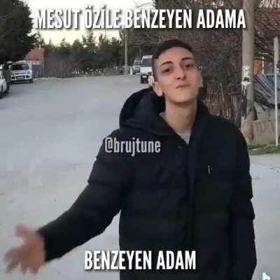 Kertenkele Mesut 😳