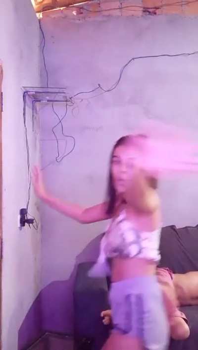 Alguien que tenga más videos de los lives de Dávila santos o como puedo conseguirlo?