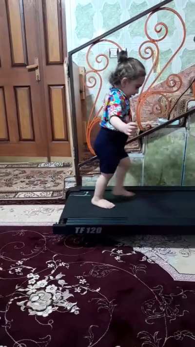 If I suddenly freeze for no reason, the treadmill will also!