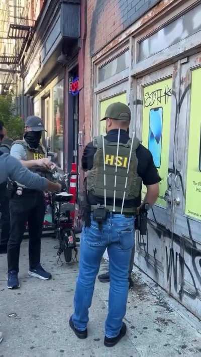 US Citizen Detained by Ice in NYC! Racist setup